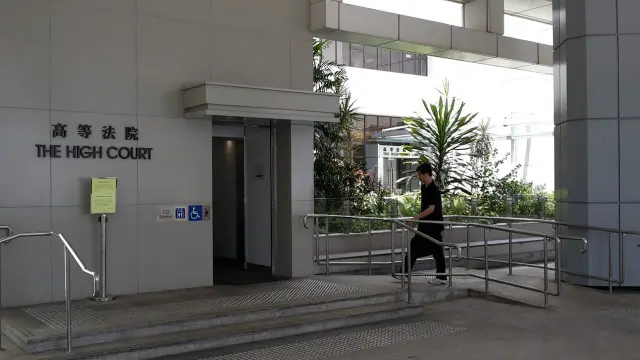 Para terdakwa mengaku bersalah di pengadilan tinggi Hong Kong