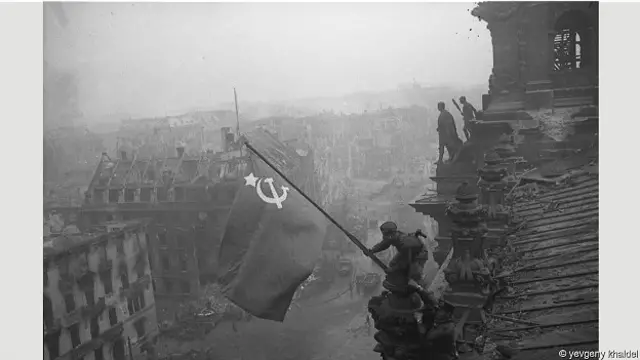 Легендарная фотография знамени Победы над Рейхстагом была инсценировкой