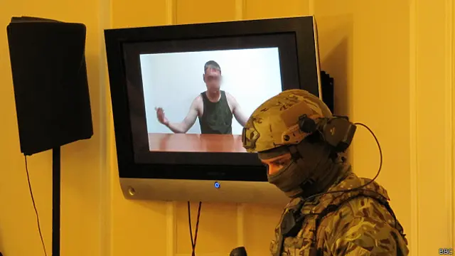 Согласно СБУ, арестованного зовут Владимир Старков, он назвался майором российской армии.