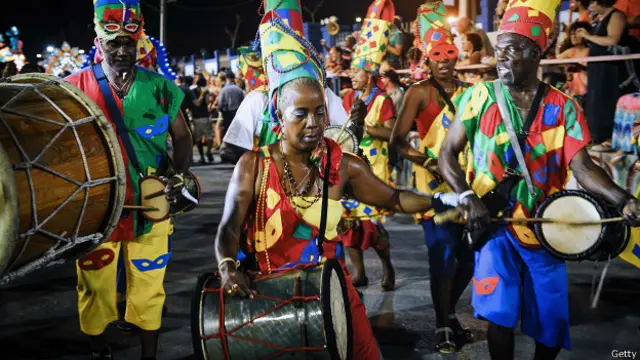 Desfile en Santiago de Cuba