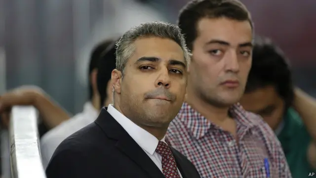 أفرج عن محمد فهمي (يسار) وباهر محمد بكفالة في فبراير/شباط. 