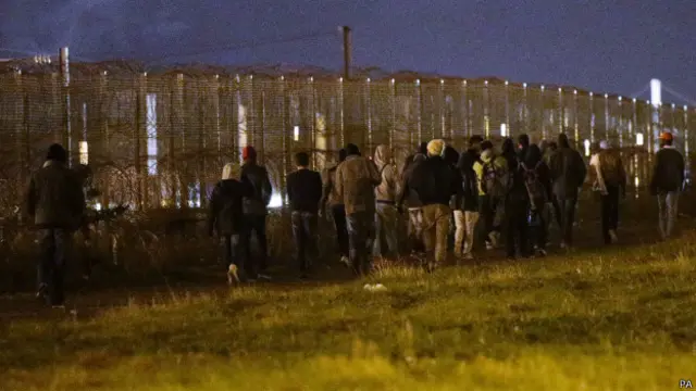 Мигранты в Кале