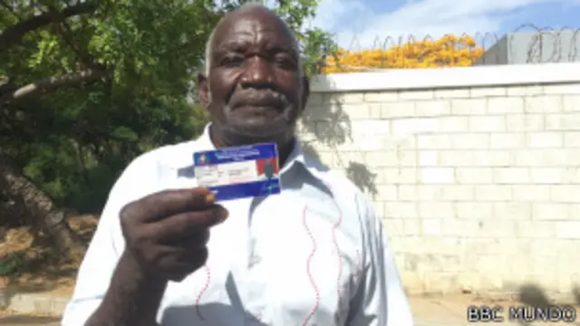 Más de 280.000 indocumentados se han acogido al plan de regularización de extranjeros.