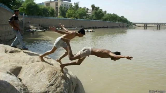 شهر اهواز در جنوب ایران هم از جاهایی است که می تواند هوای غیرقابل تحمل را تجربه کند