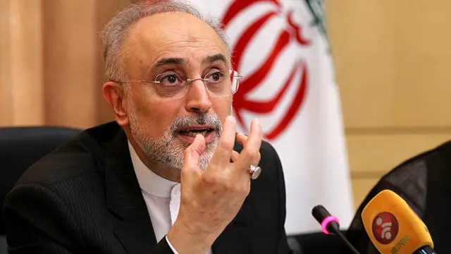 قال علي أكبر صالحي الاثنين "بدأنا العمل التمهيدي" لوقف أجهزة الطرد المركزي