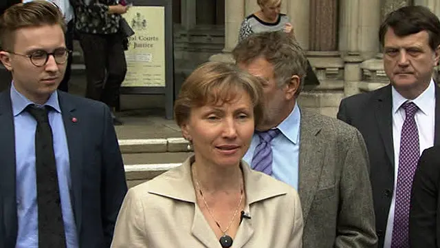 利特维年科的遗孀玛丽娜认为谋杀者和出资者被“揭露”。