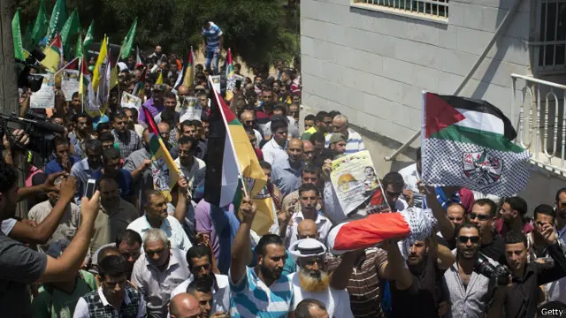 تشییع جنازه علی سعد دوابشه در روستای دوما، در نابلس برگزار شد