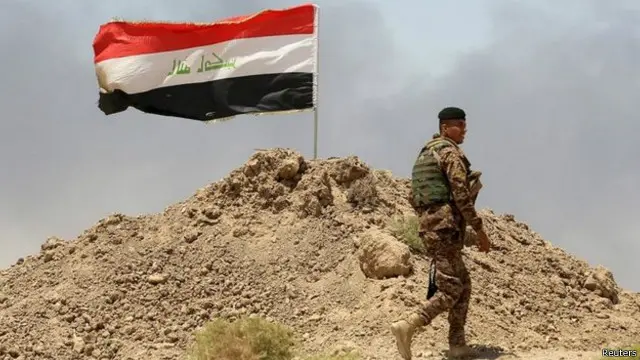 تعاني القوات العراقية أمام هجمات مسلحي تنظيم "الدولة الإسلامية"