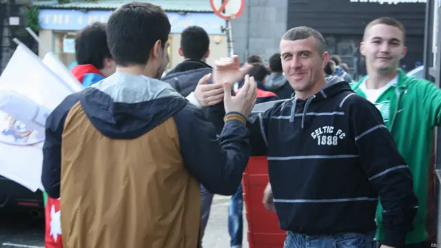 Qarabağ azarkeşlərini Celtic klubunun azarkeşləri belə qarşılayıb.