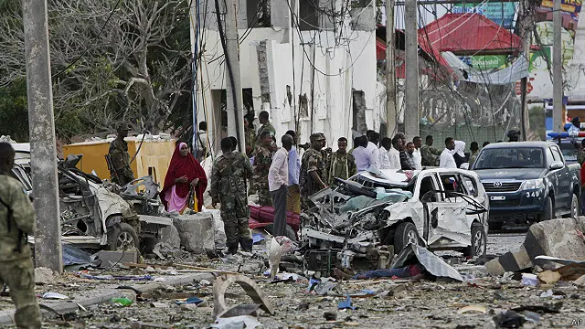 الاضطراب يسود الصومال في ظل القتال بين المسلحين الإسلاميين والحكومة المدعومة من الغرب