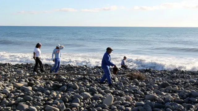 Benda kedua ditemukan di pantai Pulau Reunion.