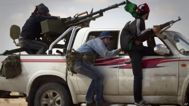 लीबिया की परस्पर विरोधी ताक़तें