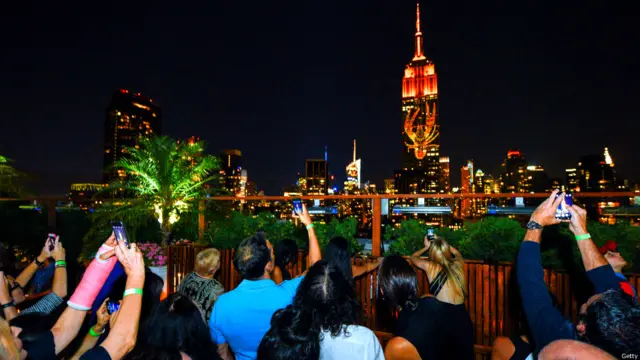 نیویارک کی ایمپائر سٹیٹ بلڈنگ پر تصویری نمائش