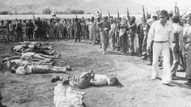 دادگاه های انقلاب به نوشته یرواند آبراهامیان در کتاب "اعتراف شکنجه شدگان"، در دو سال اول انقلاب حدود ۷۰۰ نفر را روانه جوخه های اعدام کردند./ عکس از جهانگیر رزمی