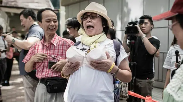 Para demonstran menilai keputusan pengadilan terhadap Ng Lai-ying mengada-ada.