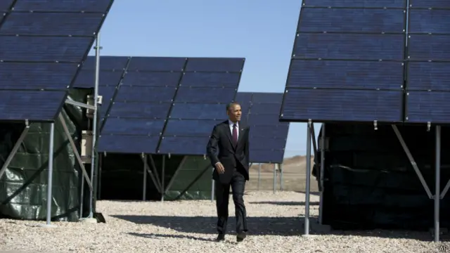 Президент Обама и солнечные панели