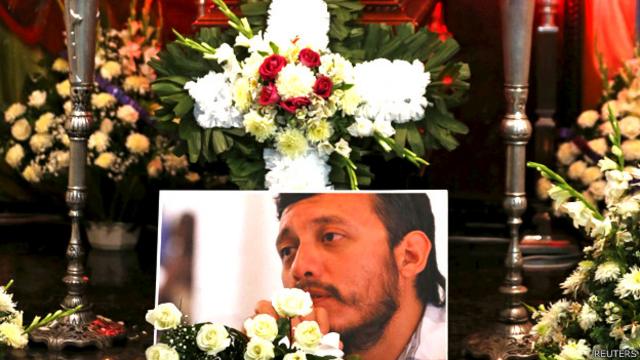 Velatorio del fotoperiodista mexicano asesinado Rubén Espinosa