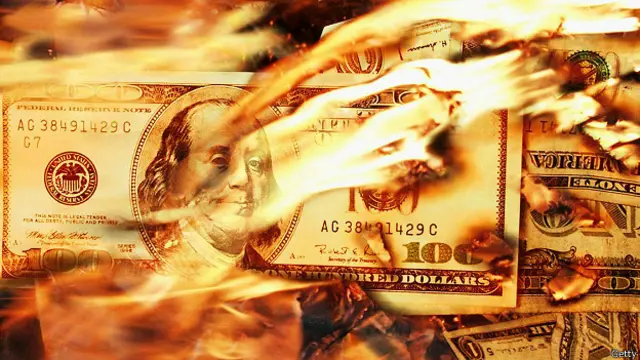 Пылающий доллар