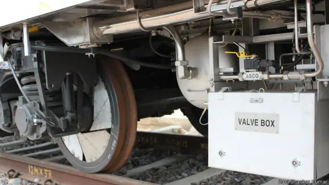 ऑटोमेटेड मेट्रो ट्रेन, दिल्ली