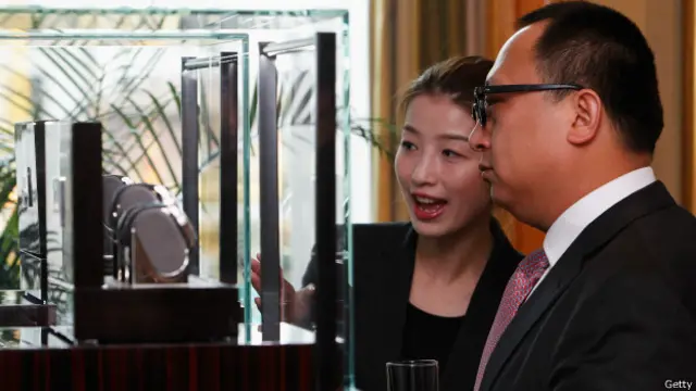 Выставка дорогих часов