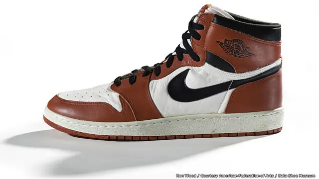 Nike. Air Jordan I, 1985