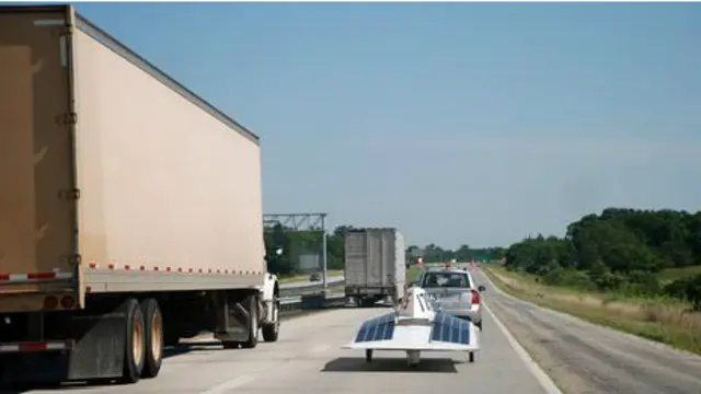 Karya Duem di North American Solar Challenge 2008 (Kredit: Duem)