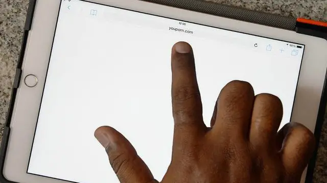 Qul videoni tepadi Yosh Xitoy qizlar porno onlayn