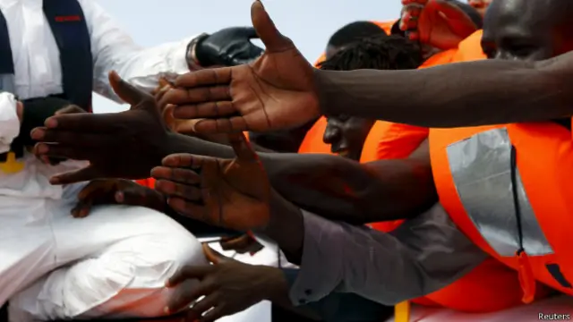 Pazartesi günü önce Libya açıklarında 118 göçmen kurtarılmıştı (ARŞİV).