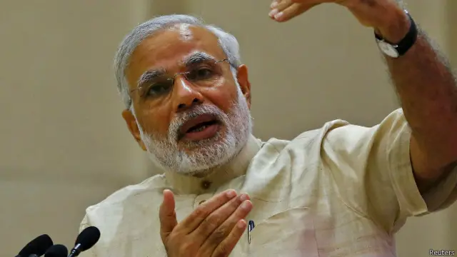 नरेंद्र मोदी