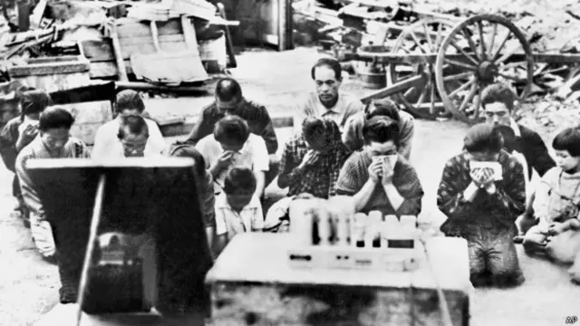 जापानी पक्षद्वारा आत्मसमर्पण