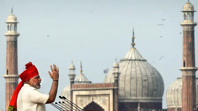 नरेंद्र मोदी