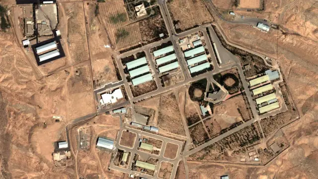 پارچن میں ایران کے جوہری پروگرام کے رول کے متعلق پہلی بار سنہ 2004 میں تشویش ظاہر کی گئی تھی