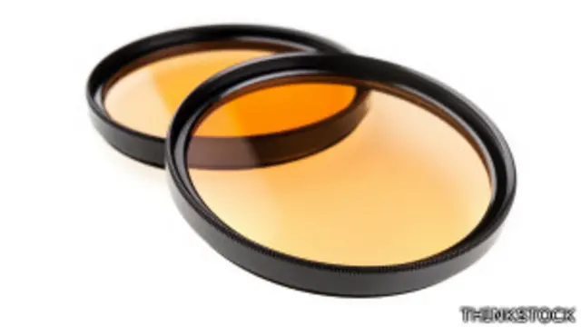 El filtro polarizador es una opción para la cámara.
