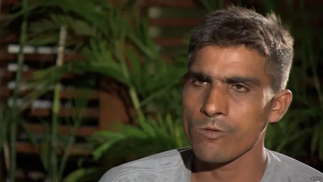 صابر مسیح بھی ان دو سرکاری ملازمین میں سے ایک ہیں جو مجرموں کو اپنی منطقی انجام تک پہنچانے کے لیے سینکڑوں میلوں کا سفر کر کے مختلف جیلوں میں جاتے ہیں