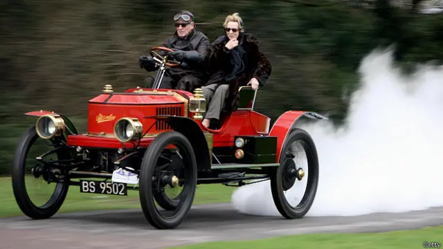Винтажный паровой британский "Стэнли" 1908 года выпуска