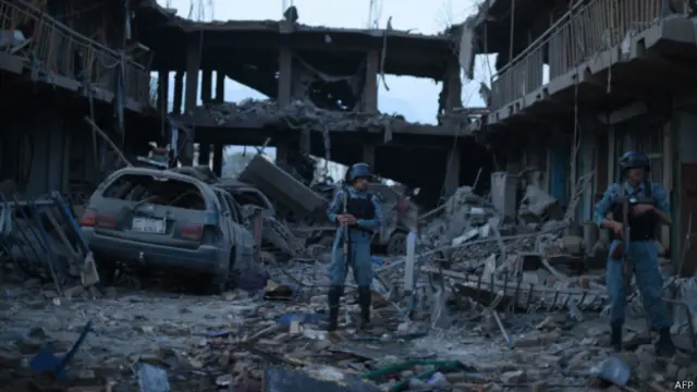 طالبان کے نئے امیر ملا منصور اختر نے اپنے بیان میں امن مذاکرات کے عمل کو مسترد کیا ہے