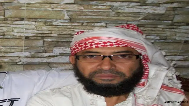 ज़ुबैर अहमद ख़ान , स्वयंभू पत्रकार