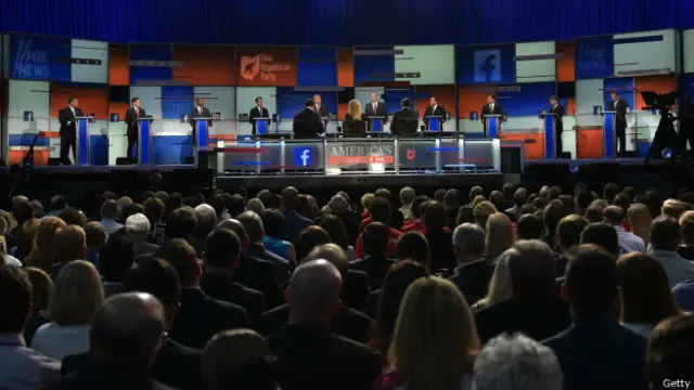 Trump reconoció haber donado dinero a la campaña de los Clinton.