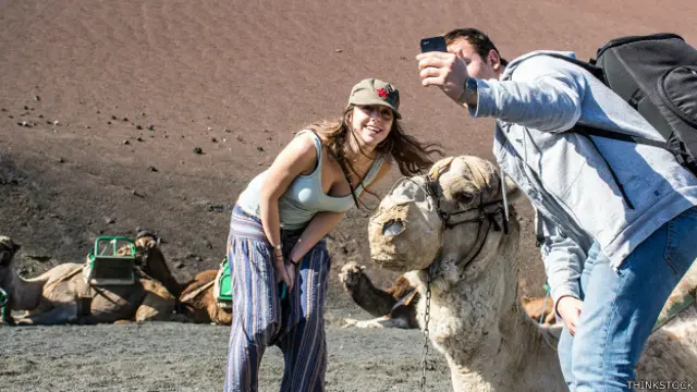 सेल्फ़ी