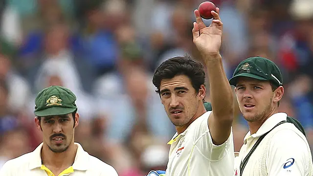 مچل سٹارک کے 21 ویں اوور کی چوتھی گیند کی رفتار سپیڈ ریڈار پر 160.4 کلومیٹر فی گھنٹہ ریکارڈ کی گئی