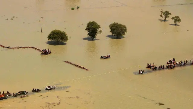دو ہزار دس اور دو ہزار چودہ میں سیلاب لاکھوں افراد بے گھر ہوئے