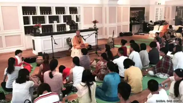 हरे कृष्णा भजन-कीर्तन, चीन