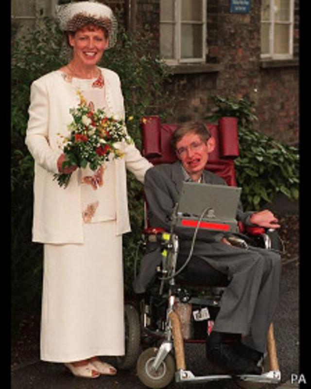 Stephen Hawking con Elaine Mason