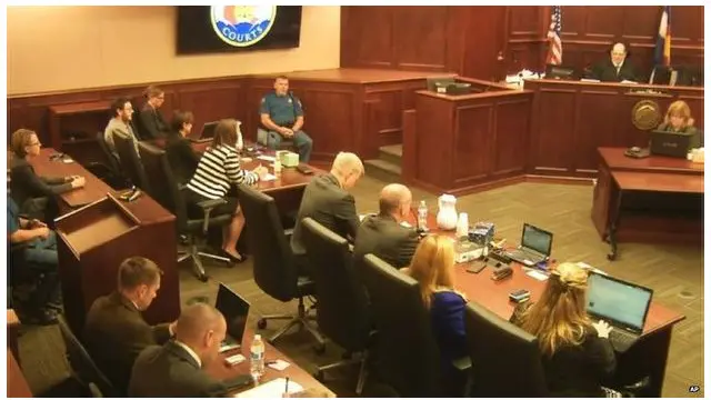 James Holmes dianggap tak sehat mentalnya namun dipandang bisa bertanggung jawab atas penembakan itu, 