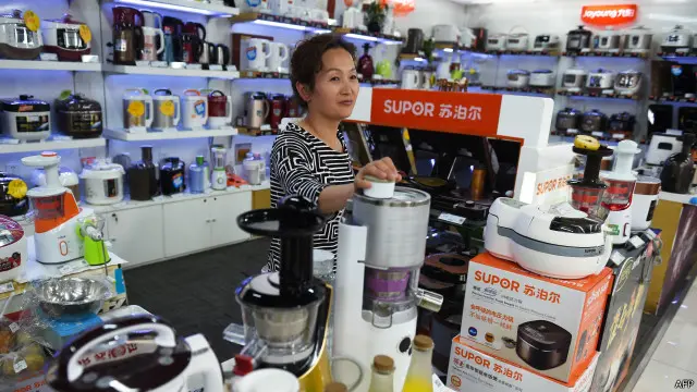 北京售貨員在等候顧客