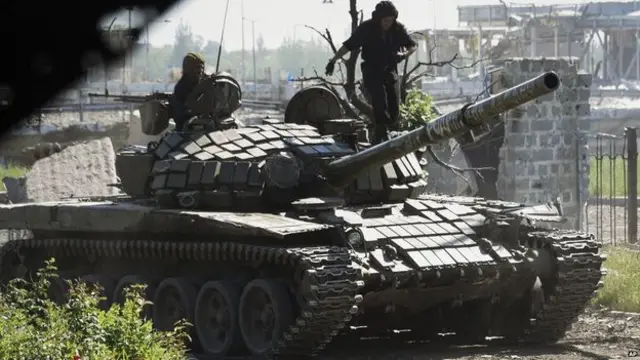 La aparición de grupos insurgentes prorrusos en el este de Ucrania fue uno de los elementos que alejaron a Kiev de Moscú.