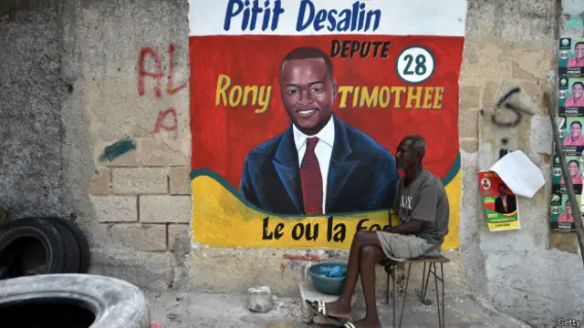 Hay más de 1.800 candidatos registrados para las elecciones parlamentarias.