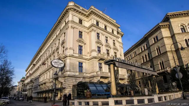 Pemandangan dari Cafe Landtmann. 