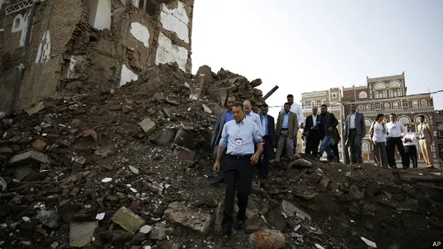 پیتر مورر، رئیس کمیته بین المللی صلیب سرخ در جریان سفرش به یمن به بخش قدیمی شهر صنعا رفت که هدف حملات هوایی قرار گرفته است