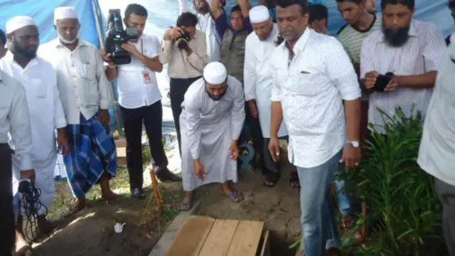 තාජුදීන්ගේ දේශය නැවත ගොඩගත් අවස්ථාව; ගොඩගන්නා ලද මළ සිරුරු කොටස් තාජුදීන්ගේ බව DNA පරීක්ෂණයෙන් හඳුනාගෙන තිබේ 